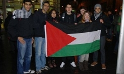 مردم انگلیس مقابل دفتر «بی‌بی‌سی» علیه پوشش مغرضانه اخبار غزه تظاهرات کردند