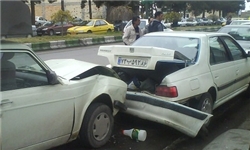تصادف زنجیره‌ای 4 خودرو در یزد