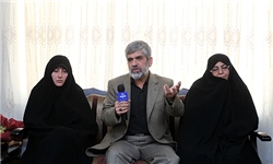پدر شهید احمدی‌روشن: توطئه دشمنان با خون جوانان ایرانی خنثی می‌شود‌