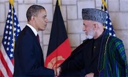 اوباما تلفنی با کرزی گفت‌وگو کرد/آماده‌باش اوباما به پنتاگون برای خروج نیروهای آمریکایی از افغانستان
