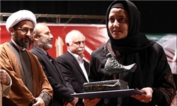 تجلیل از برگزیدگان جشنواره ملی صنایع دستی با مضامین قرآنی در یزد