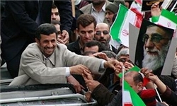 احمدی‌نژاد وارد اسلامشهر شد