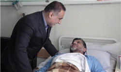 استاندار آذربایجان‌شرقی به عیادت نماینده اهر در بیمارستان رفت