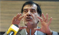کورکورانه از احمدی‌نژاد حمایت نکردم /‌ مصلحت نیست مشایی رئیس‌جمهور شود