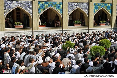 تجمع طلاب حوزه علمیه مشهد علیه هتک حرمت مرقد حجربن عدی