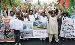 تظاهرات اعتراض‌آمیز مردم کراچی در مخالفت با دخالت‌های آمریکا در پاکستان