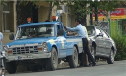 راننده جرثقیل بدون حضور پلیس حق توقیف خودرو را ندارد