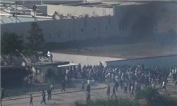 مخالفان و موافقان دولت در تونس تظاهرات کردند/ تحصن نمایندگان مستقل