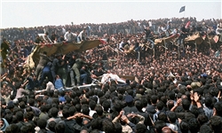 1500 نفر از مردم تویسرکان به مرقد امام خمینی(ره) اعزام شدند