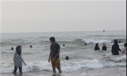 نجات زن همدانی از دریای محمودآباد