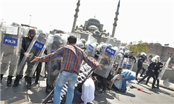 هفتمین روز ناآرامی در میدان «تقسیم» به روایت عکاس فارس