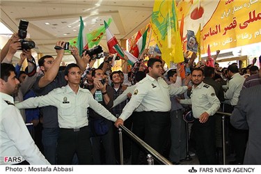 حامیان سعید جلیلی در فرودگاه مشهد