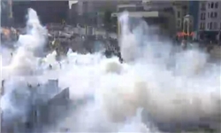 پلیس ضدشورش ترکیه با گاز اشک‌آور به میدان تقسیم بازگشت+فیلم‌وعکس