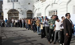 مردم تبریز برای انتخابی دیگر صف کشیدند