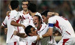 شور وصف‌ناپذیر مردم قزوین پس از پیروزی تیم ملی فوتبال