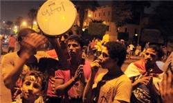 تاکید معترضان مصری به تداوم تحصن در مقابل وزارت دفاع تا برکناری مرسی