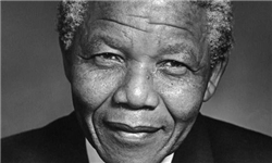 اهدای جایزه صلح نوبل به ماندلا برای حفظ اعتبار این جایزه بود/ مرد «دردساز»ی که مصداق شعر سعدی شد