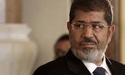 مرسی به مکانی وابسته به وزارت دفاع منتقل شد/خانواده مرسی به مکانی نامعلوم رفتند