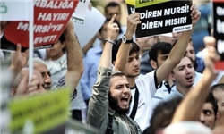 طرفداران مرسی در ترکیه مقابل سفارت مصر تجمع کردند