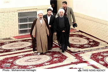 حضور حسن روحانی رئیس جمهور منتخب در دفتر مراجع تقلید استان قم