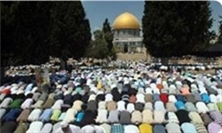 ده‌ها هزار فلسطینی نماز عید فطر را در مسجدالاقصی به جا آوردند