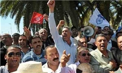 تظاهرات هزاران تونسی علیه کشتار مردم در مصر/ النهضه خواستار مقابله با کودتای مخالفان در تونس شد