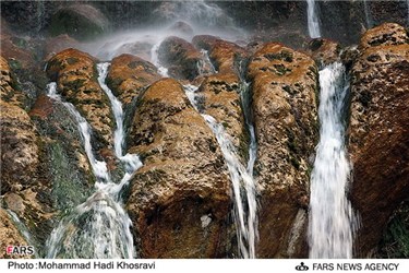 آبشار مارگون در غرب شهرستان سپیدان