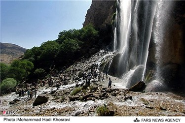 آبشار مارگون در غرب شهرستان سپیدان