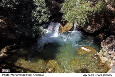 آبشار مارگون در غرب شهرستان سپیدان