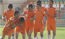 10 تیم برای قهرمانی در لیگ جوانان فوتبال قم رقابت می‌کنند