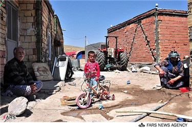اهالی روستای زلزله زده ملالار شهرستان اهر
