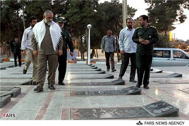 سردار نقدی در مزار شهدای استان گلستان