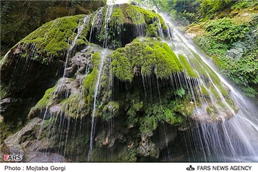 آبشار کبودوال واقع در 5 کیلومتری شهرستان علی آباد کتول
