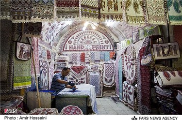 فروش صنایع دستی اصفهان در بازار قیصریه
