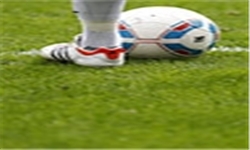 رقابت‏های فوتبال 8 جانبه فیروزکوه آغاز شد/ 2 برد و 2 تساوی در روز نخست