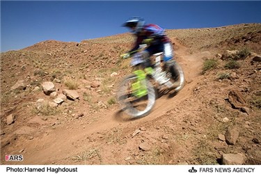 مسابقات دوچرخه سواری کوهستان(دانهیل) تبریز