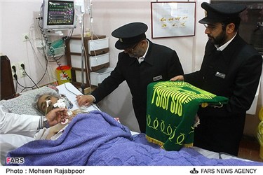 حضور خدام حرم مطهر رضوی در بیمارستان کرمان