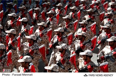 رژه نیروهای مسلح کرمانشاه
