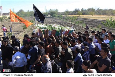 تشییع شهید گمنام در استان همدان