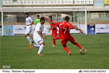 دیدار تیم های فوتبال زیر 19 سال تاجیکستان و لبنان در کرمان