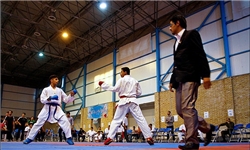 آذرخودرو نوین قم در سوپر لیگ کاراته کشور صدرنشین شد