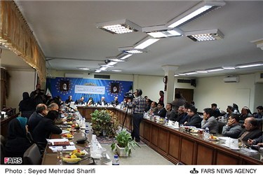 جلسه استانداری استان مرکزی با حضور معصومه ابتکار رئیس سازمان حفاظت محیط زیست 
