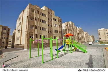 لوازم بازی برای کودکان در مجتمع های مسکونی مسکن مهر در اصفهان