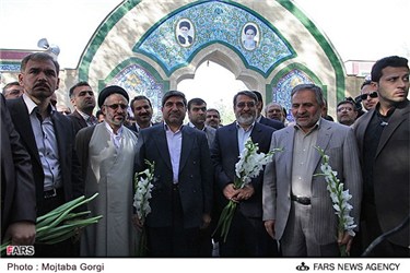 گلباران مزار شهدا توسط عبدالرضا رحمانی فضلی وزیر کشور