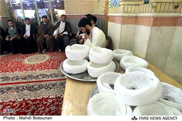 مراسم عمامه گذاری طلاب مدرسه علمیه انور الصادق در مسجد نور مشهد