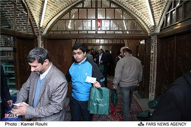 دیدار مردم اردبیل در مسجد علی اکبر (ع) با سادات علوی