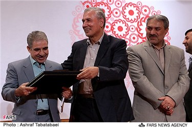 علی ربیعی ،وزیر تعاون ، کار و رفاه و محمود گلزاری ،معاون سامان دهی امور جوانان