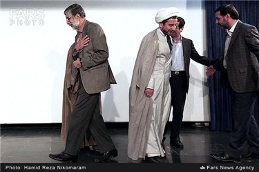 حضور غلامعلی حداد عادل در مراسم رونمایی از مجموعه پنجاه جلدی سرداران ایران در اصفهان