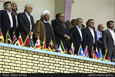 حضور مسئولان ایرانی و خارجی در سالن برگزاری مسابقات کشتی پهلوانی جهان ، خرم آباد