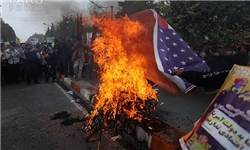 خروش "مرگ بر آمریکا" در خیابان‌های مشهد طنین‌انداز شد